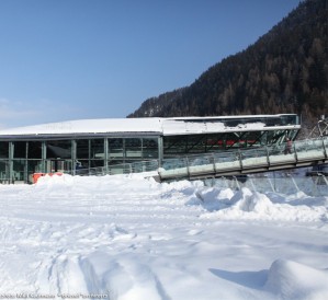 --------------------------------------------------------------------------------
Project Description
--------------------------------------------------------------------------------
the second cable care station in st. anton marks an infrastructural highlight in conjunction with the first basis terminal; rendlbahn and galzigbahn are integrated into the village center!!