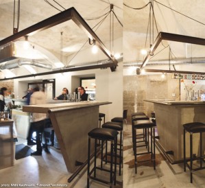 --------------------------------------------------------------------------------
::::::ll::::::
--------------------------------------------------------------------------------
ZWEITBESTER ll
architectural and technical support
Bar_Restaurant 
Heumühlgasse 2